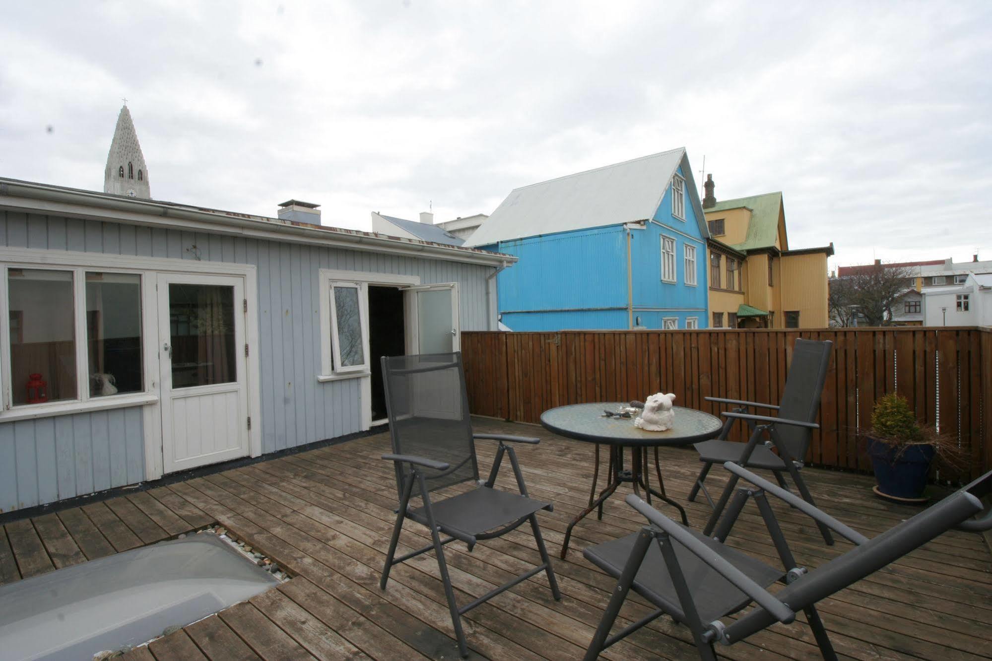Our House Guesthouse Reykjavik Exterior photo